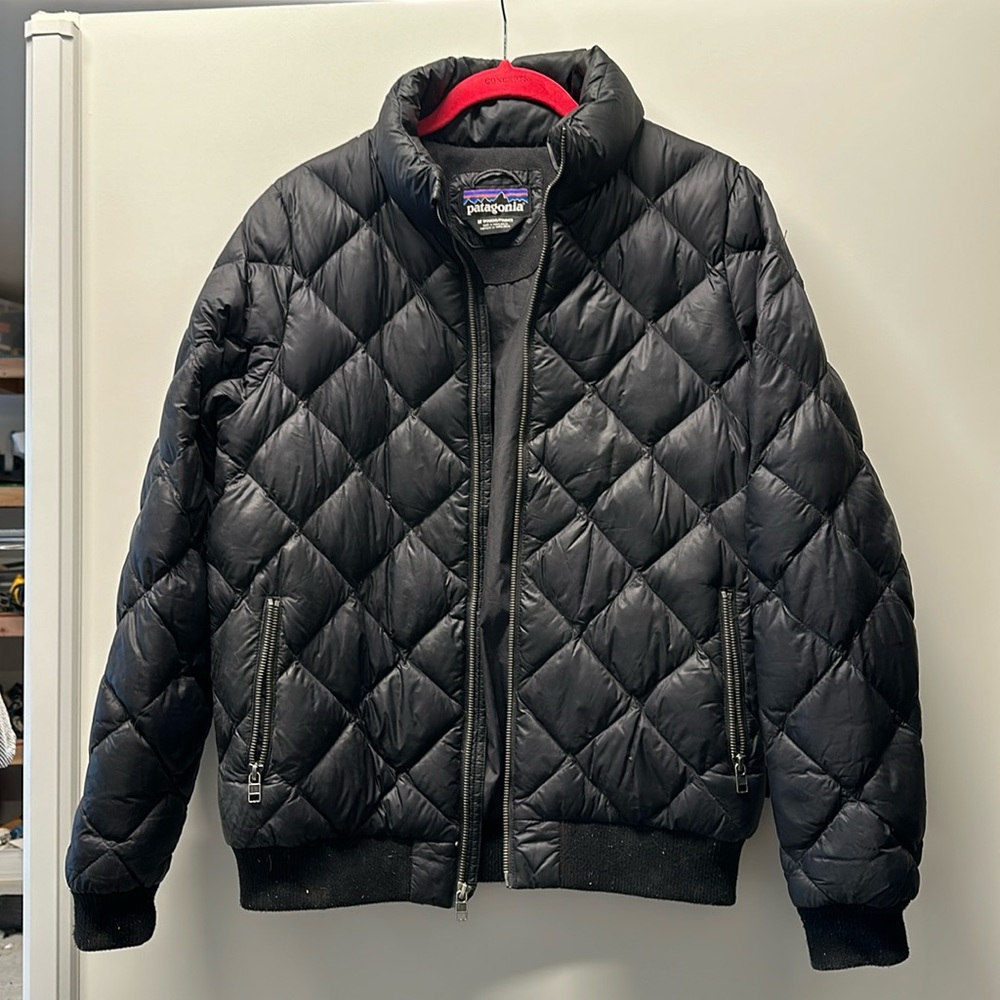 Patagonia Women’s Quilted Down Bomber Jacket